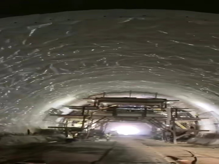 隧道排水板貴嗎？